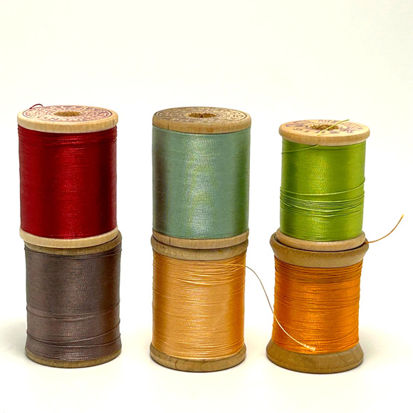 Vintage Silk Thread on Wooden Spools Lot of 11 - Picture 4 of 5